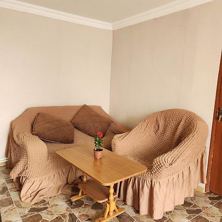 Guesthouse Ttt-1 Тбилиси Экстерьер фото